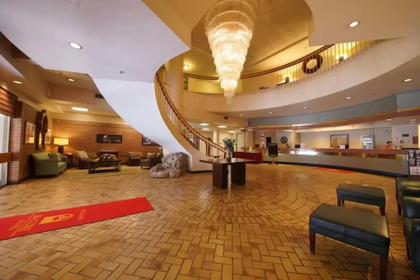 McLure Inn and Suites