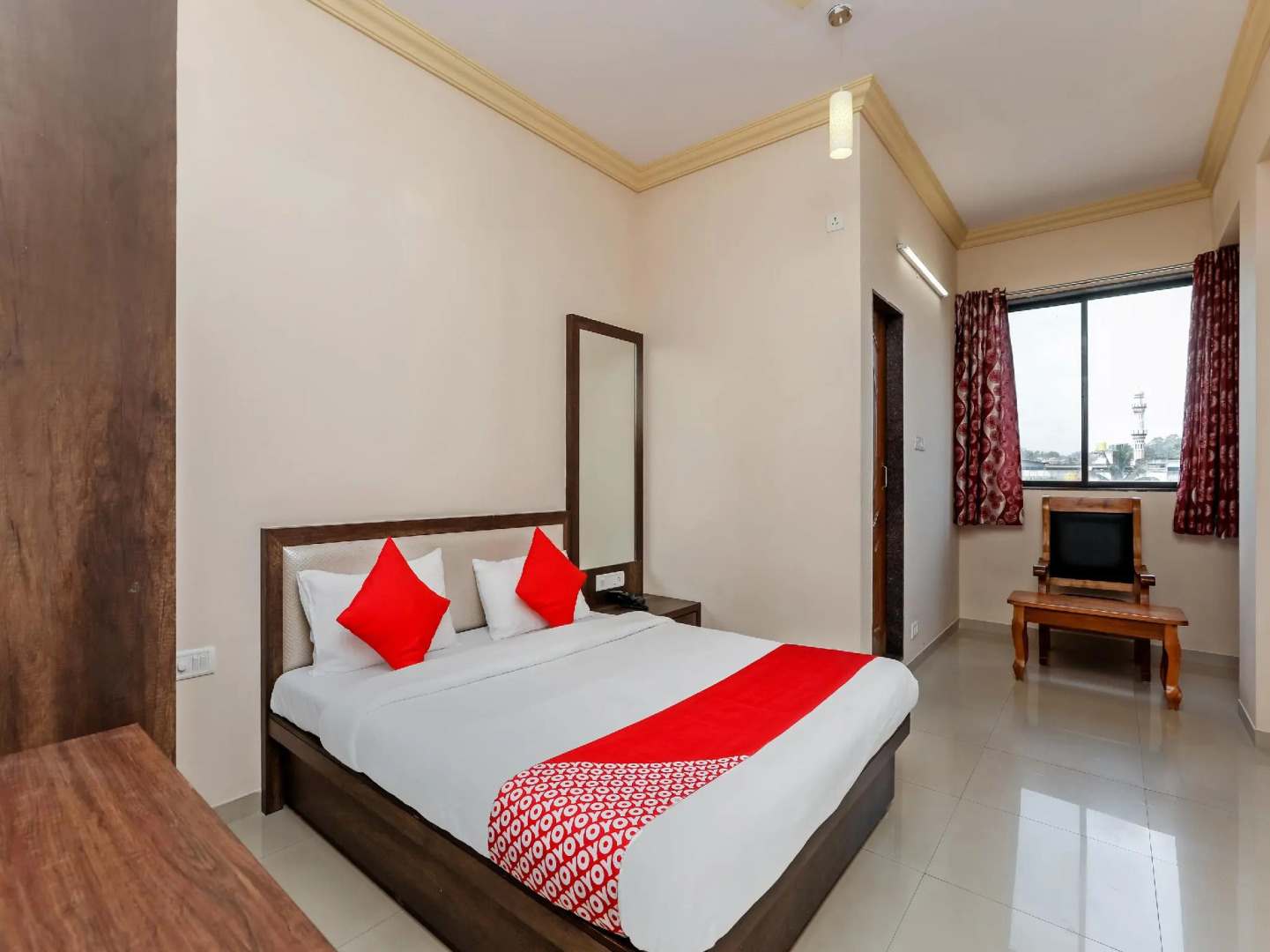 OYO 26603 Hotel Prakash International
