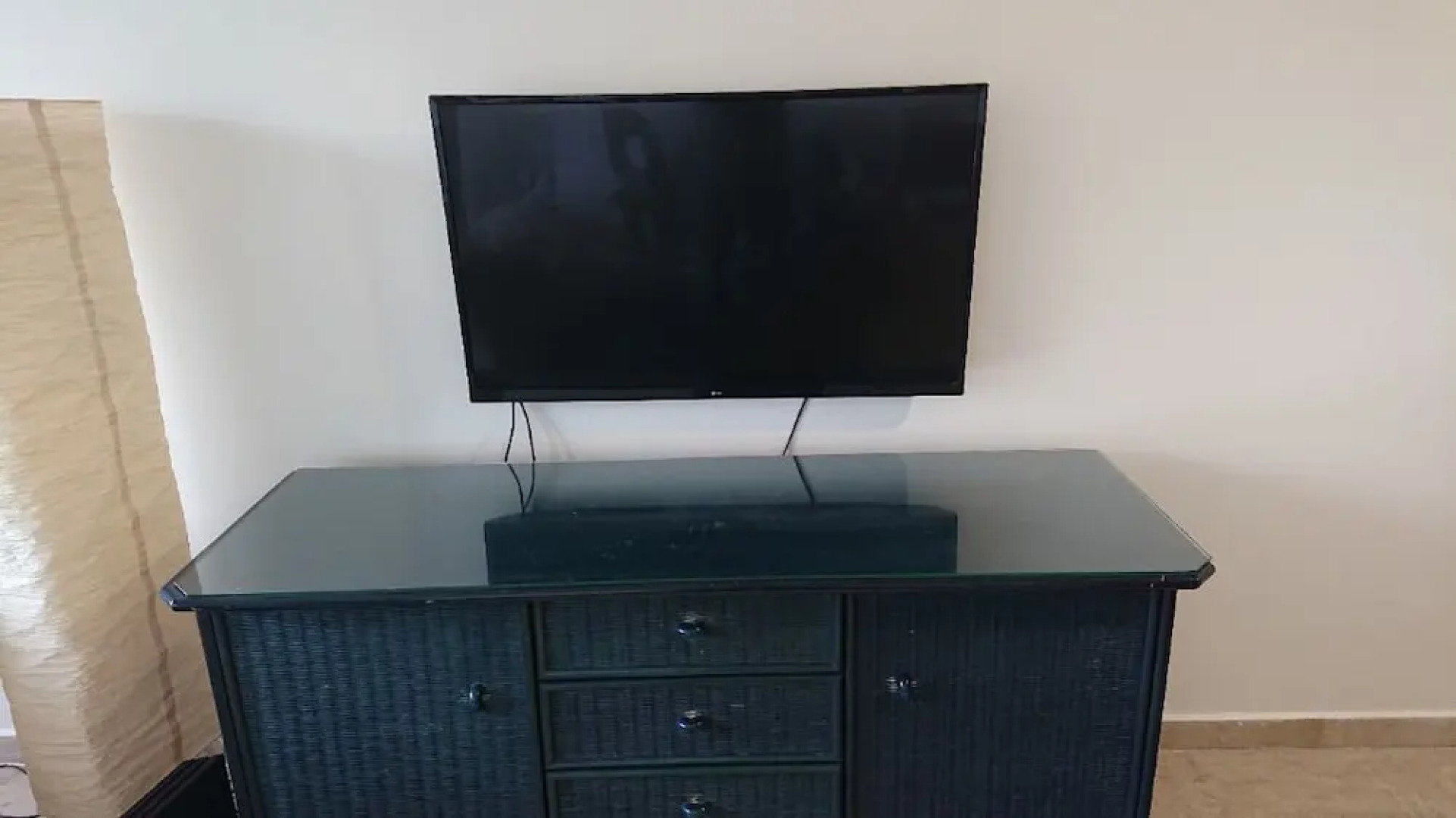 T2 vue mer 100m plages piscine PKG