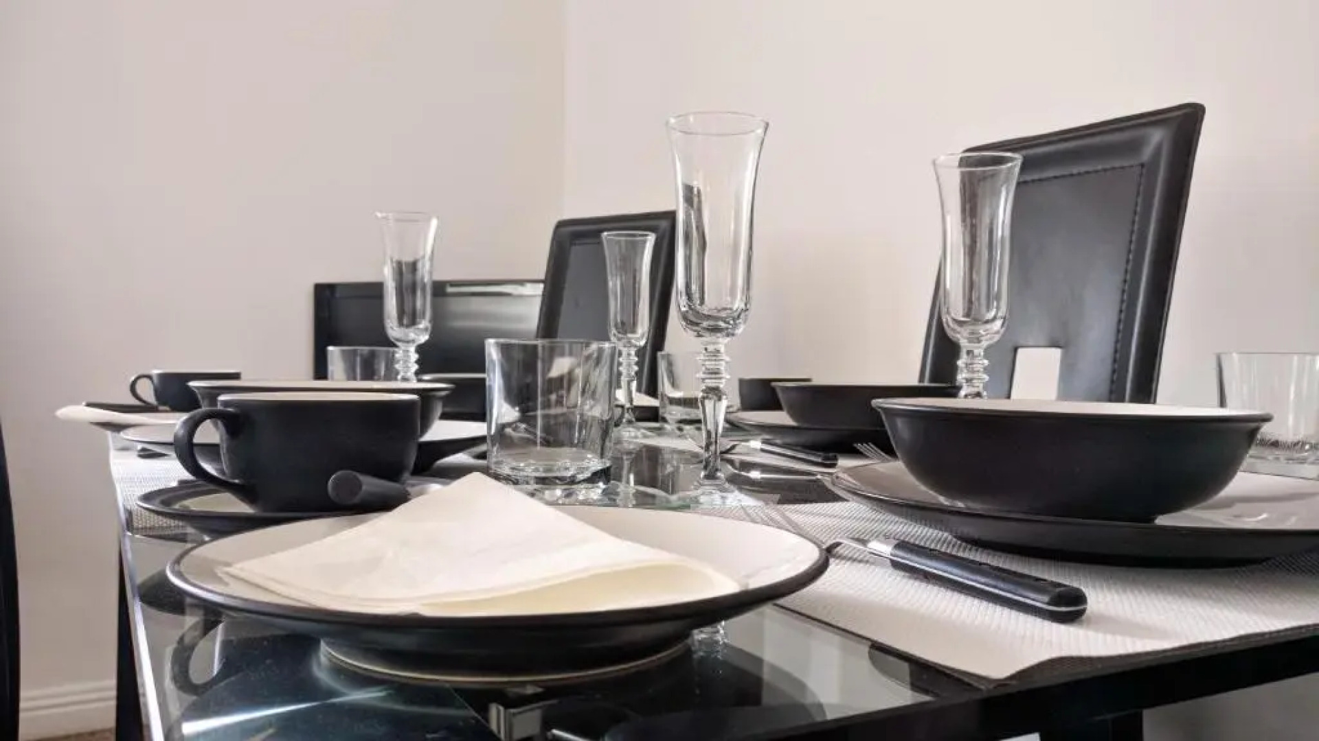 Riverview Luxury Short Stay Apartment