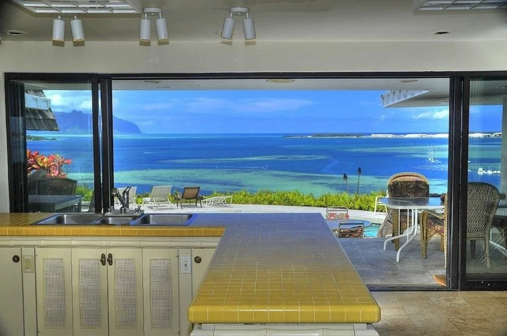 Kailua Ocean View Estate