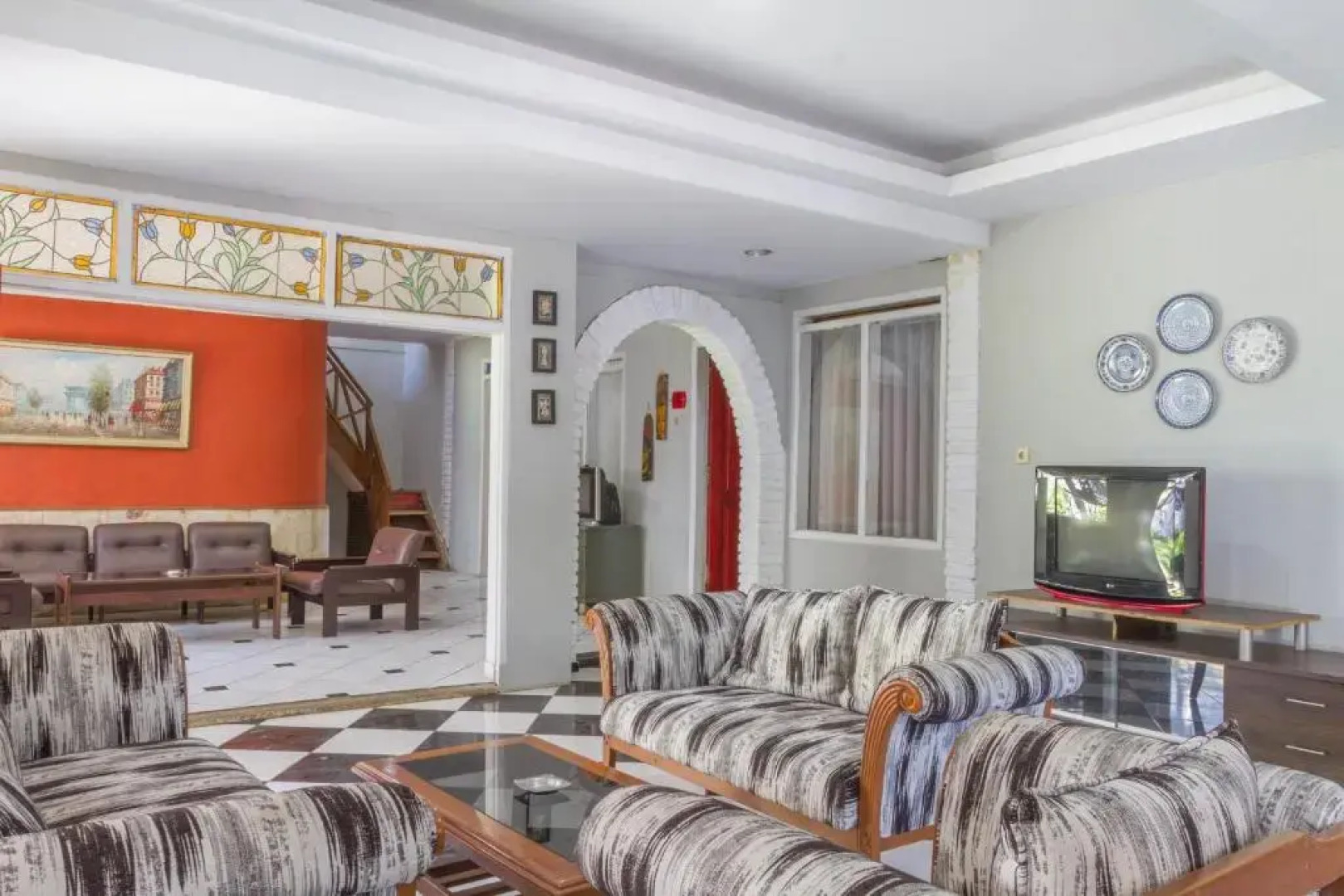 RedDoorz Plus @ Otista Garut