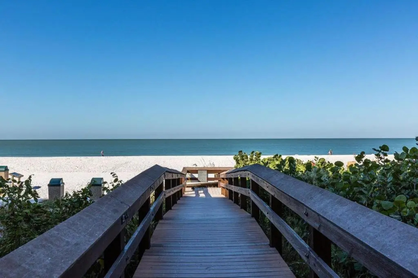 La Bella Vita on Marco - South Seas Tower 3, 1802