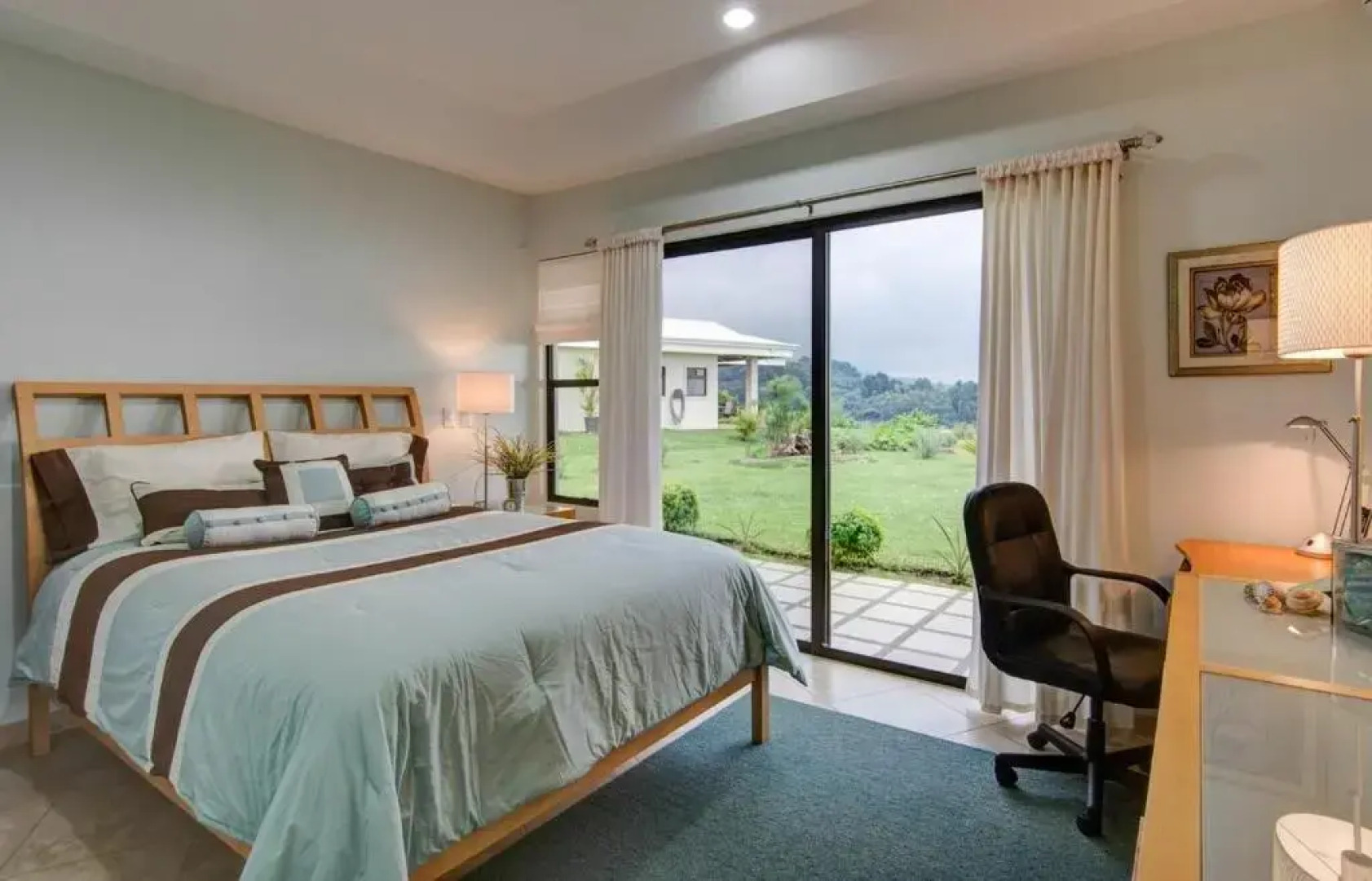 Grecia, Costa Rica Mountain Estate Guest Home 2/2 All Furnished