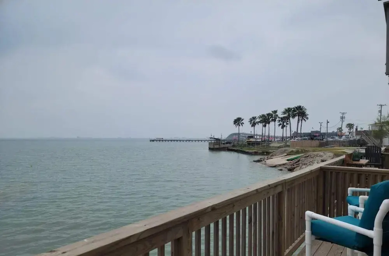 New Waterfront Bungalow Fishermans Paradise 2 Bedroom Home by RedAwning