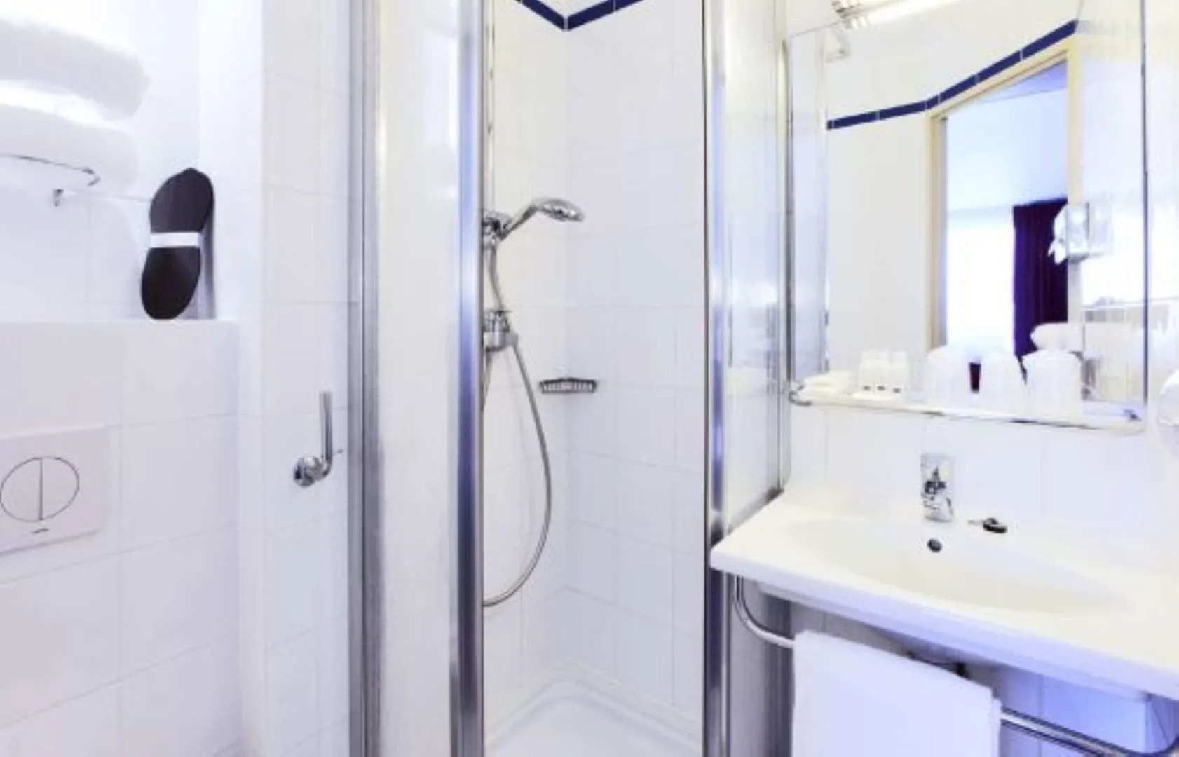 Kyriad Paris 18 - Porte de Clignancourt - Montmartre