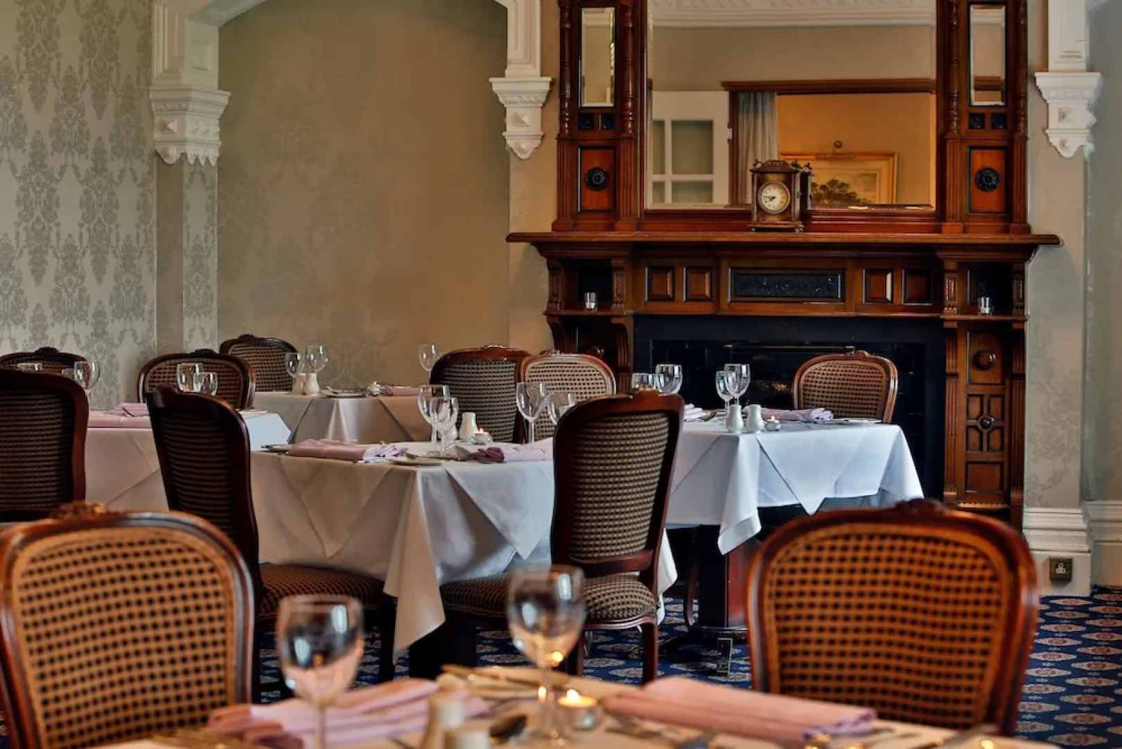 The Oaks Hotel
