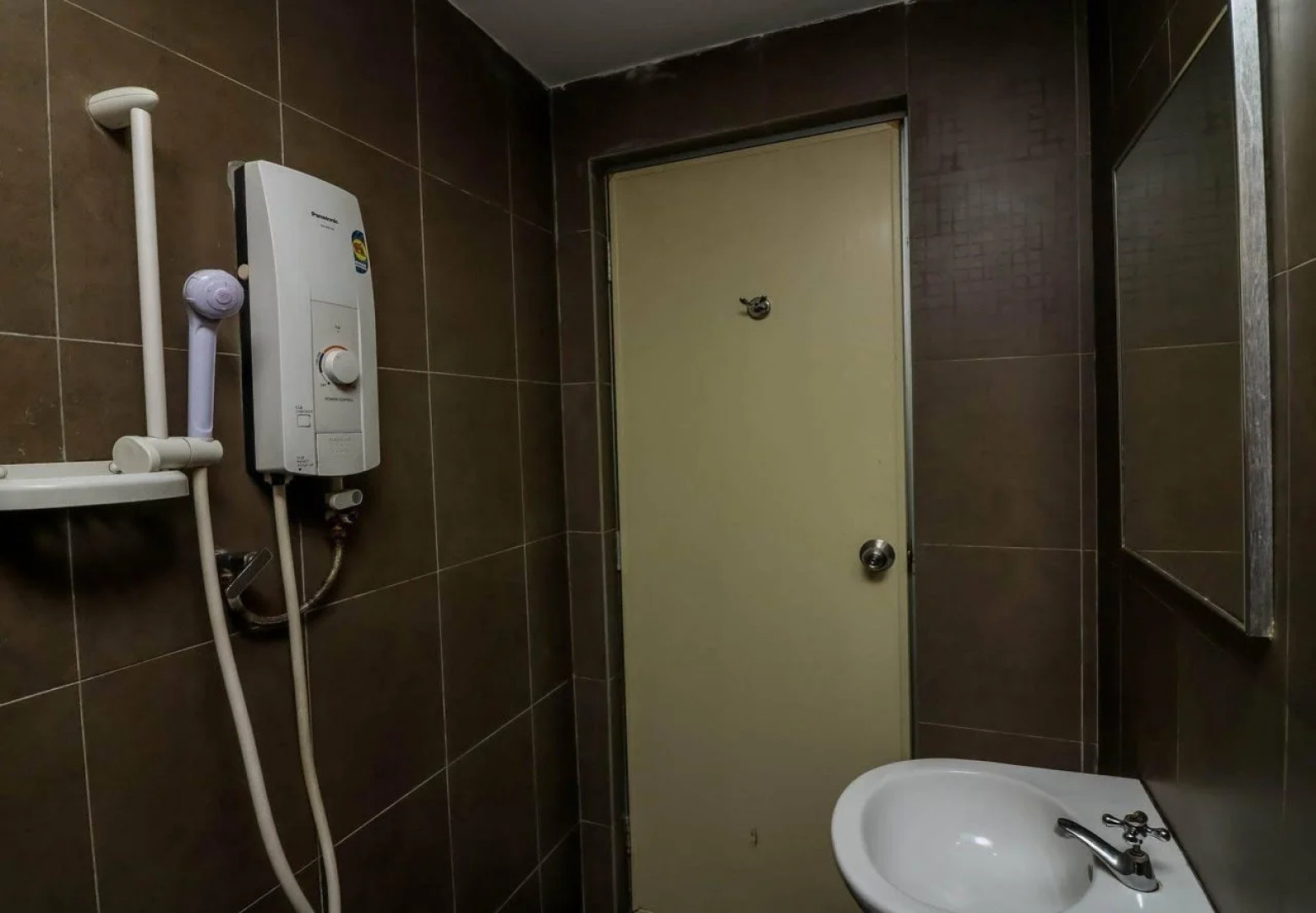 The Fern Lodge (Sanitized Stay)