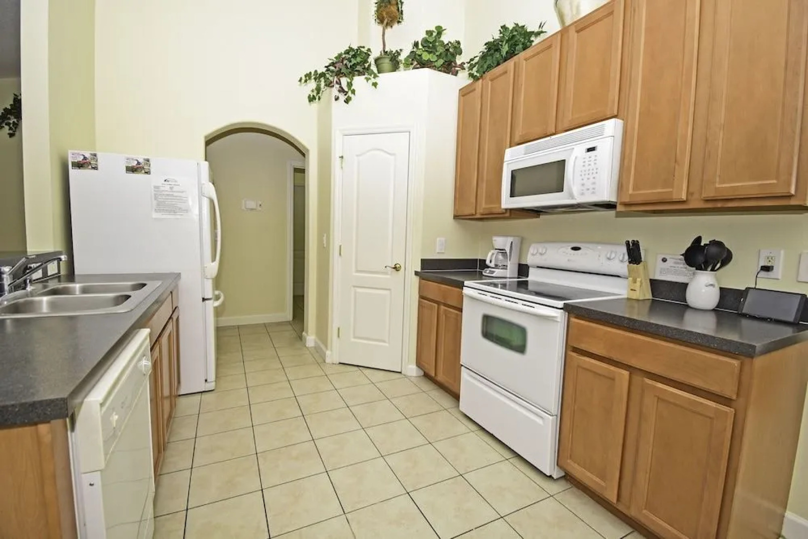 519OBC Sunshine Daydream 4 Br villa by RedAwning