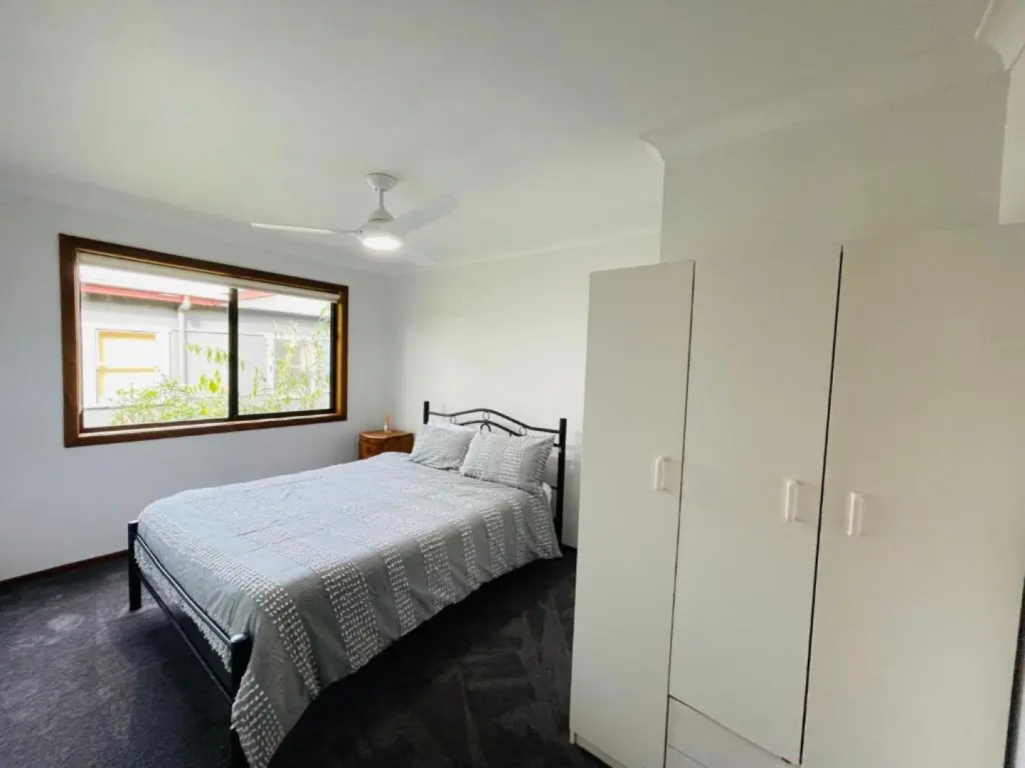 Centre Street 10 Lake Tabourie