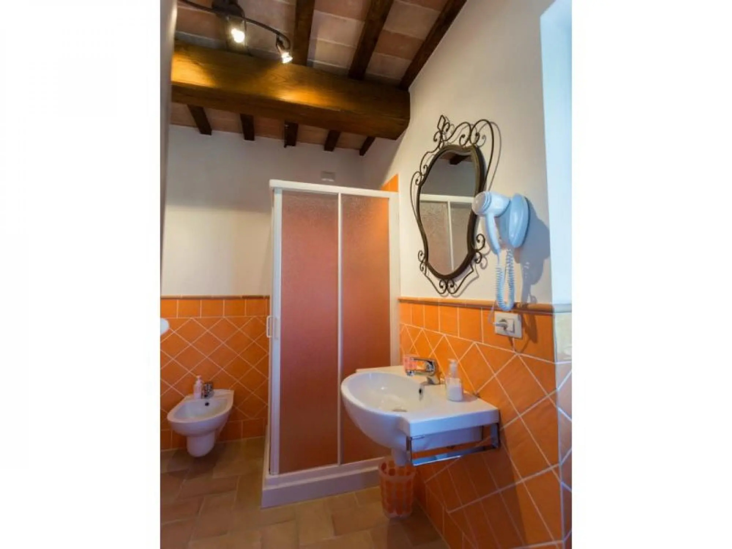 Villa in Le Marche with stunning views-Villa Monteverde