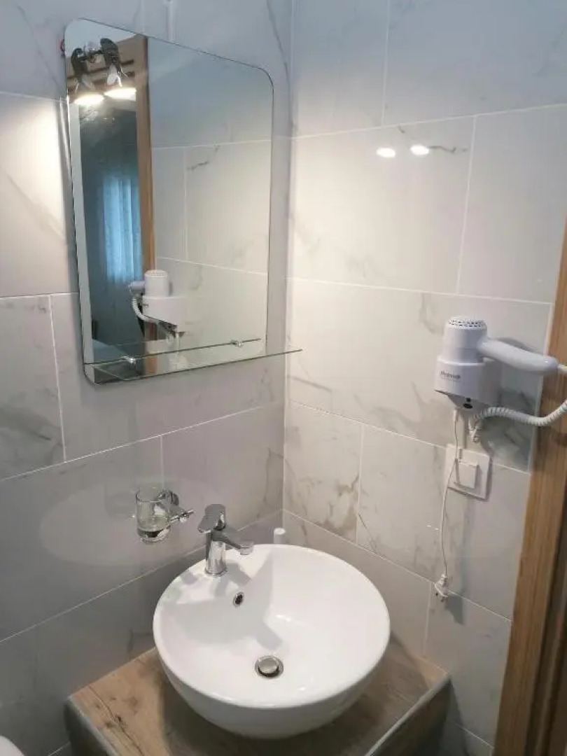 Thomas House near the beach