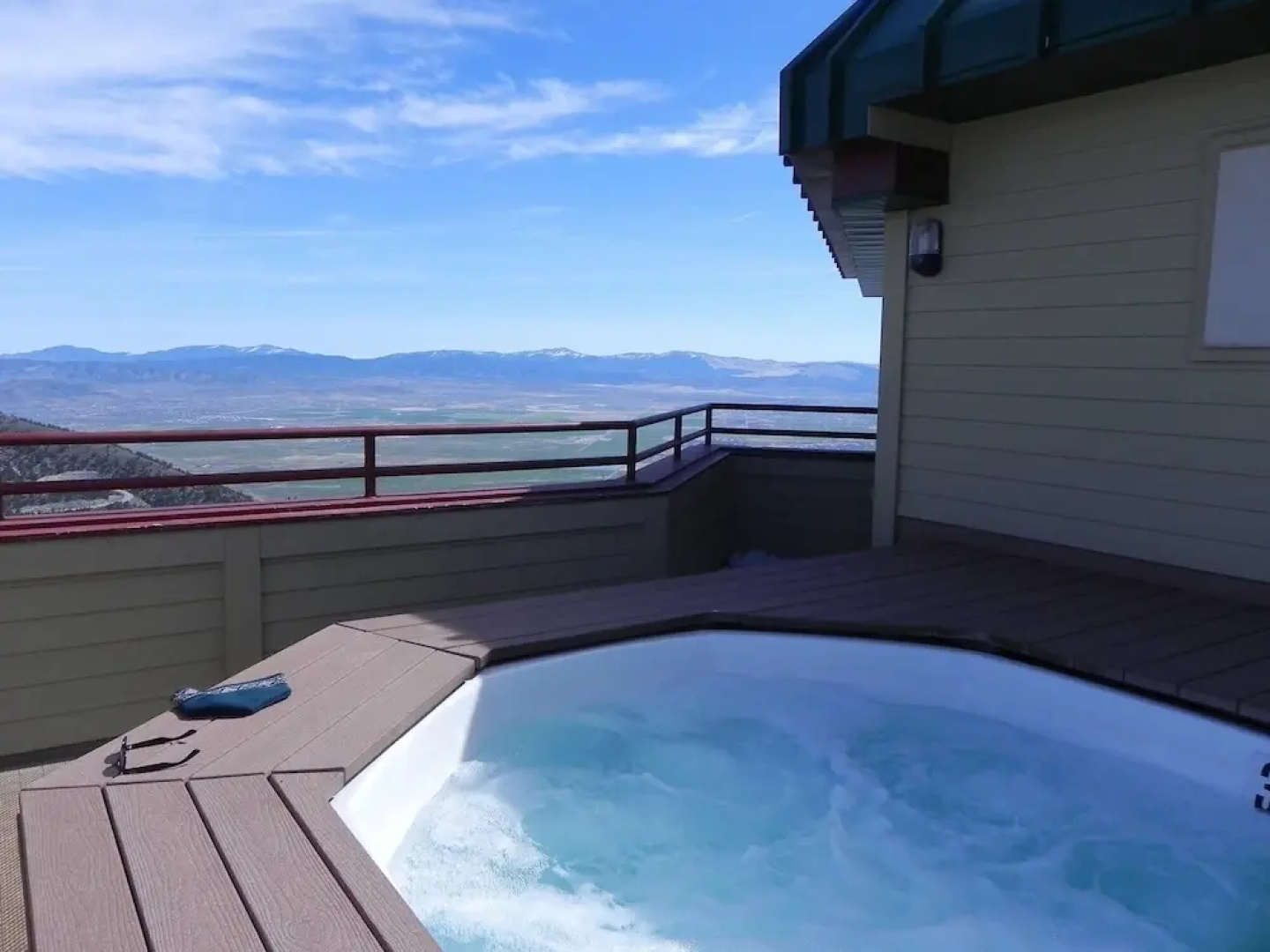 The Ridge Tahoe Studio Free Tour App