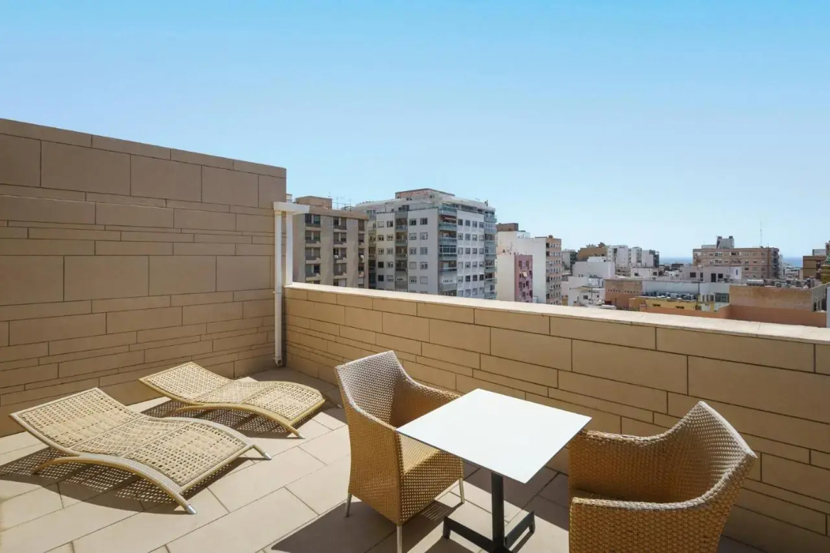 Exe Almería Centro