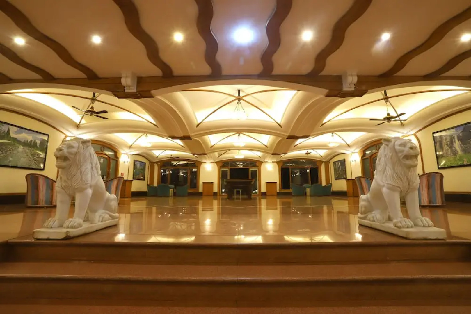 Kohinoor Samudra Beach Resort