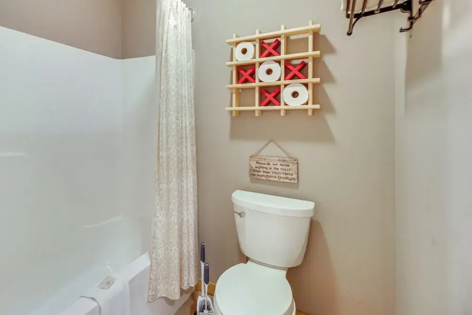 Ellijay Cabin w/ Hot Tub & Mountain Views