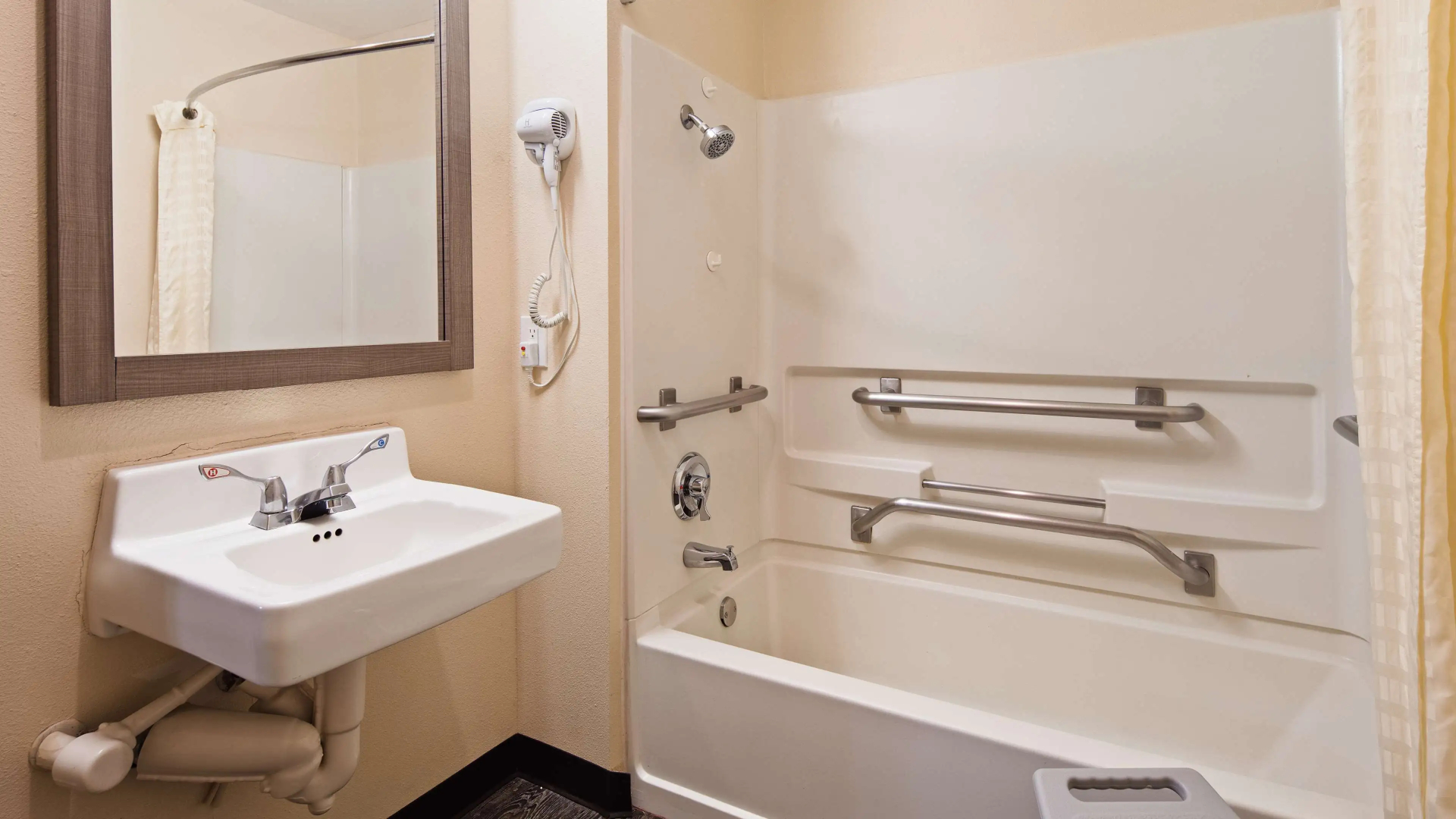 SureStay Hotel by Best Western Albuquerque Midtown