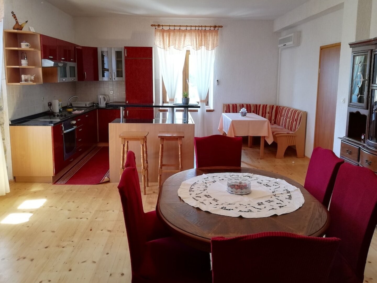 Villa Valeta 500 Meters From the Beach