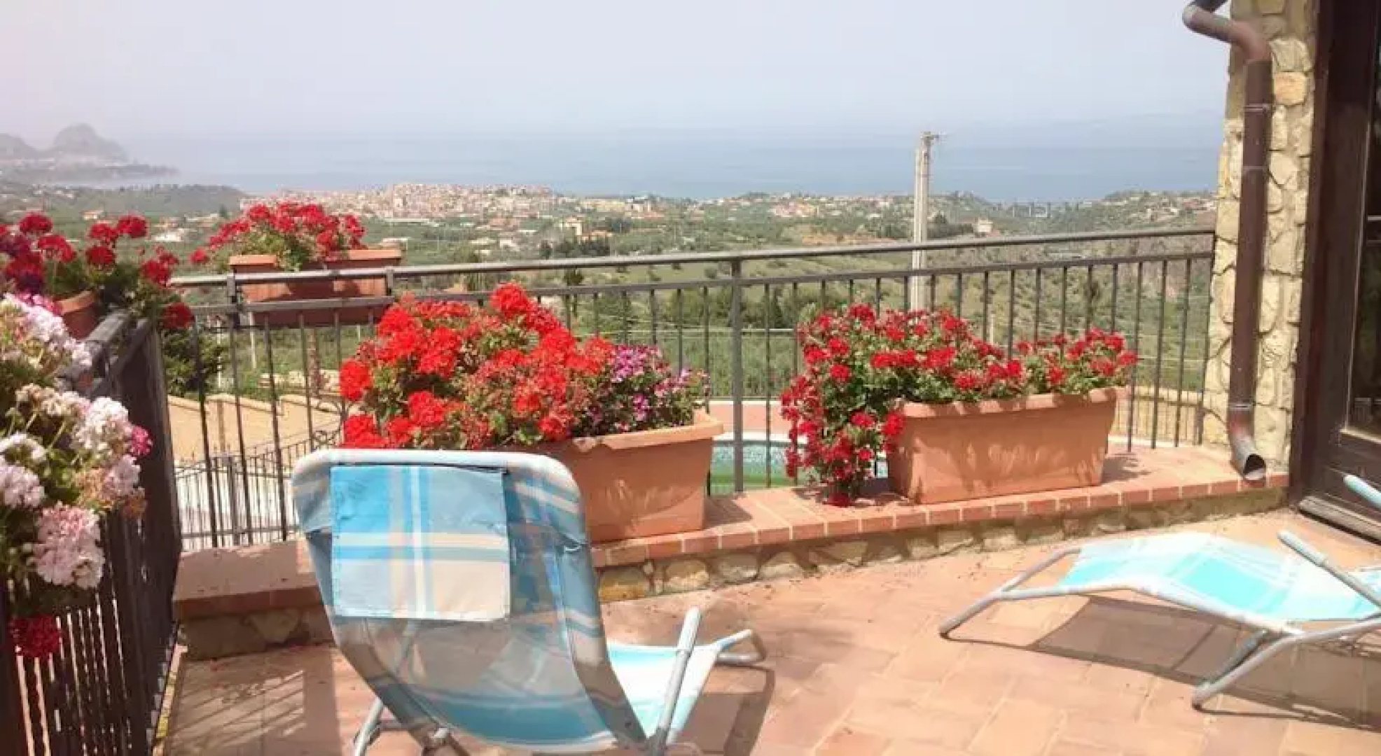 Villa Panoramica con Piscina