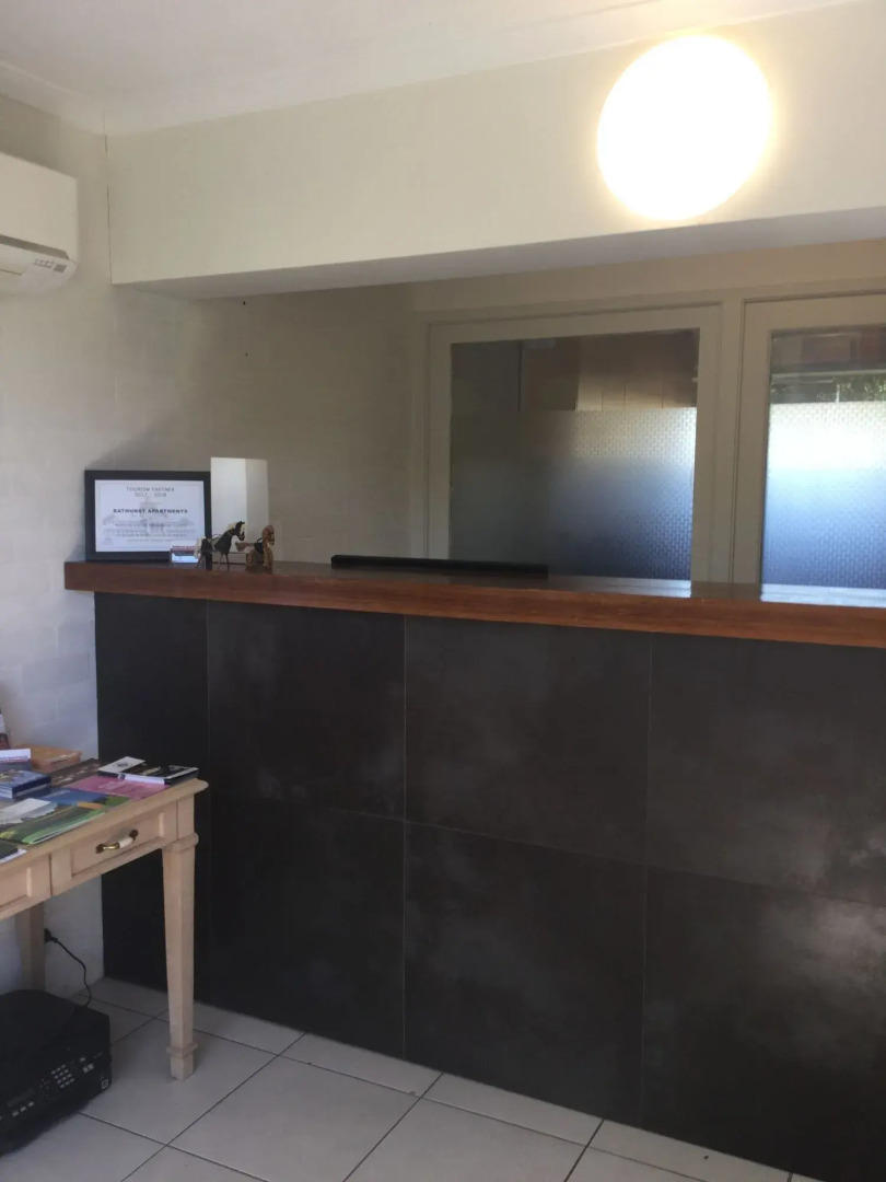 Bathurst Studio Apartments