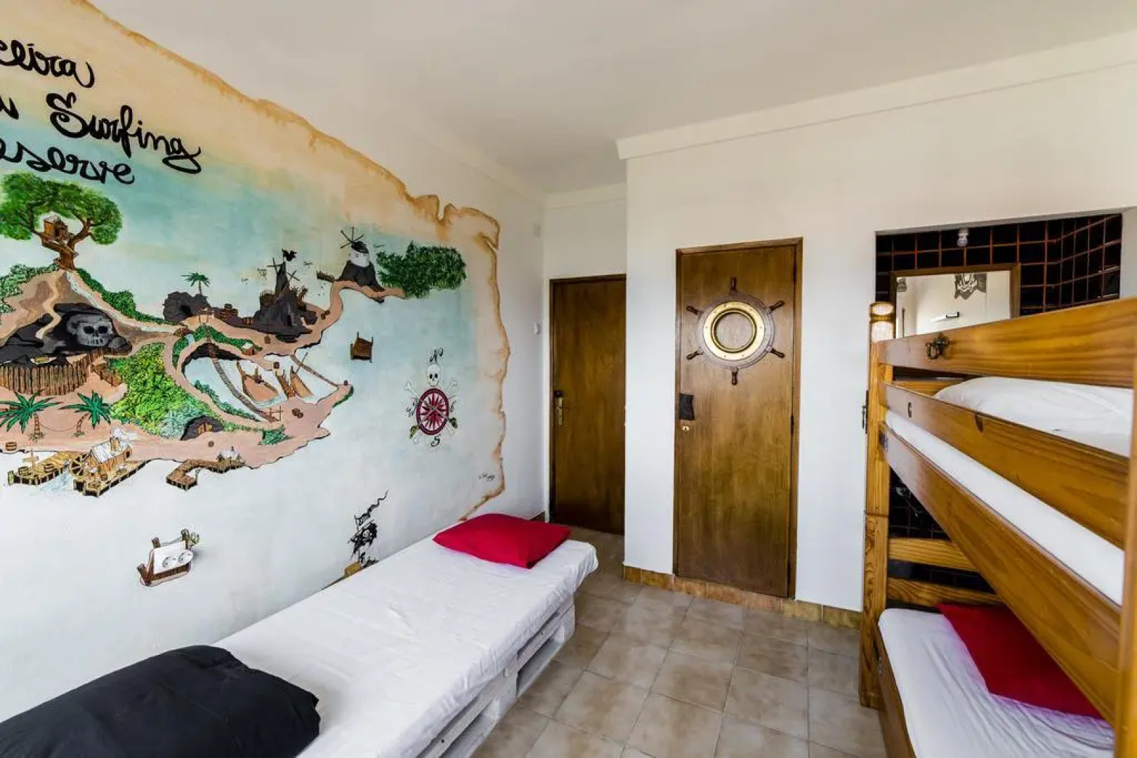 Hostel & Surfcamp 55