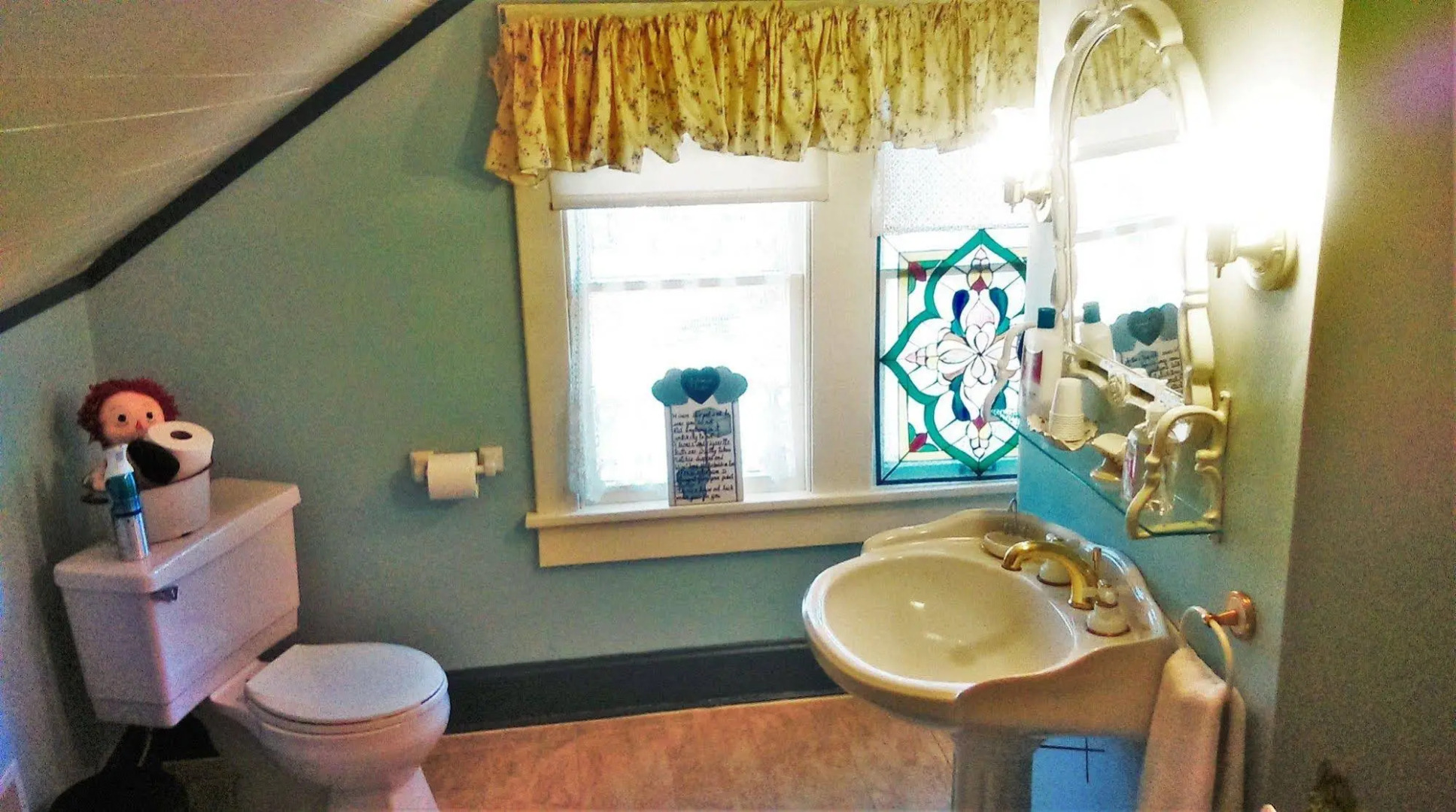 Maple Leaf Cottage Inn