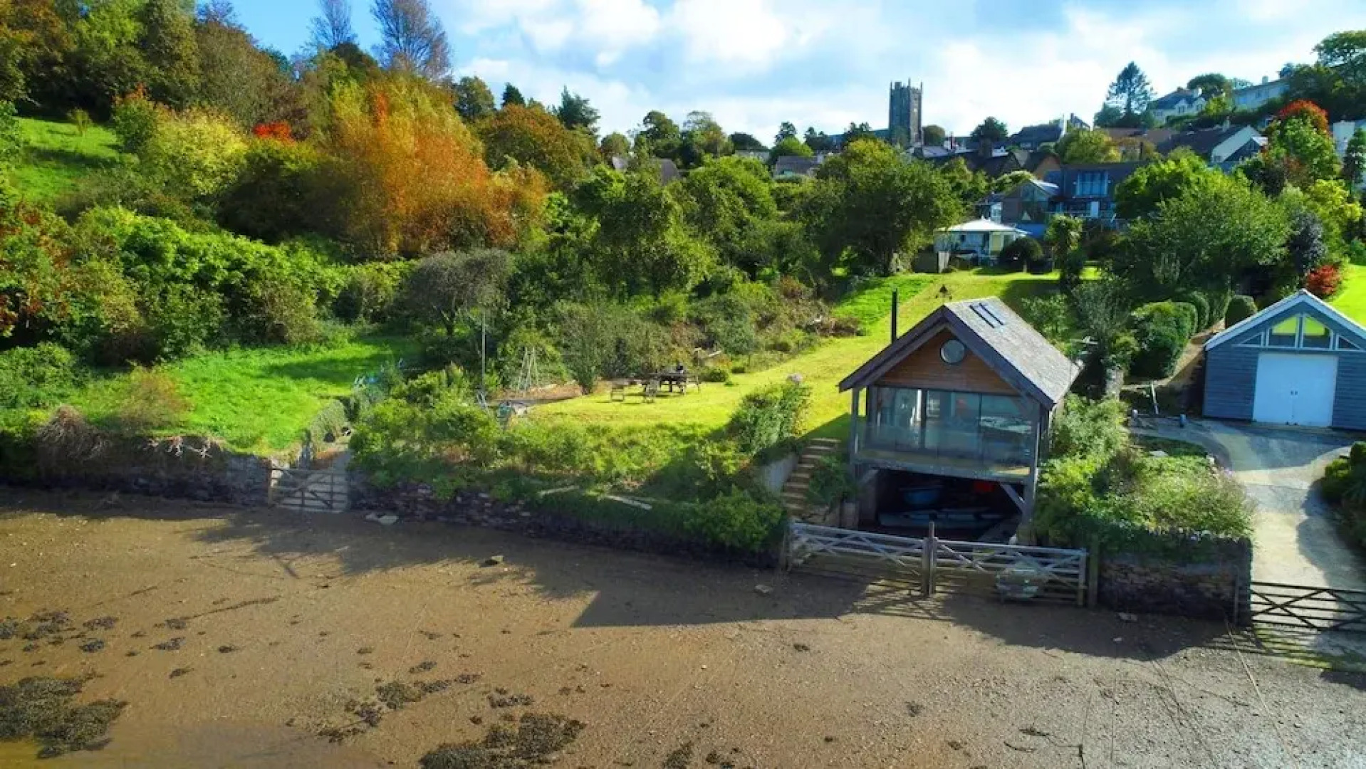 Water Edge House Boathouse