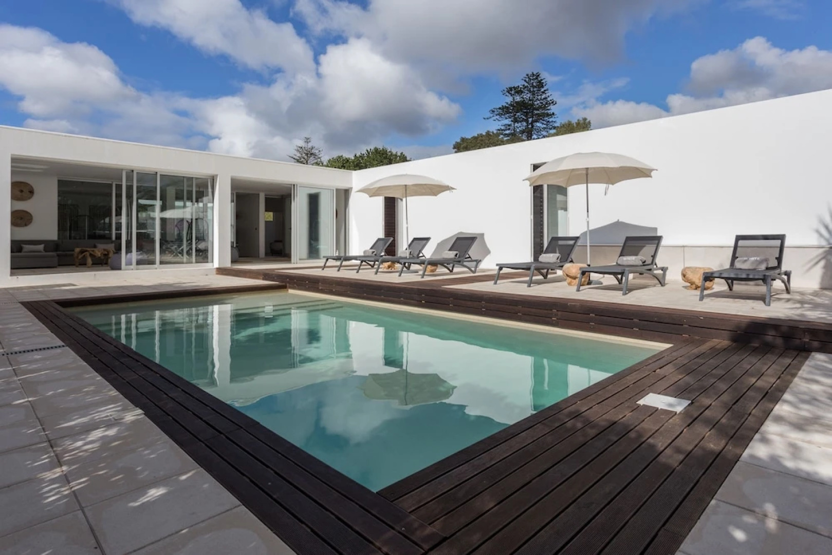 La Maison by White Exclusive Suites Villas