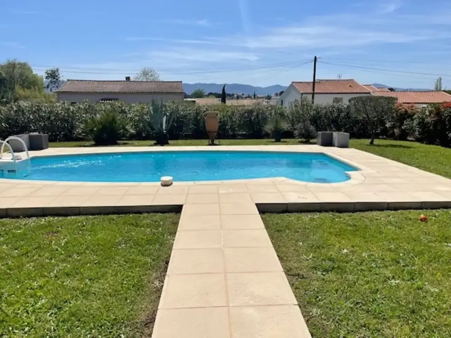 Villa in Vidauban With Pool & Vineyards Nearby