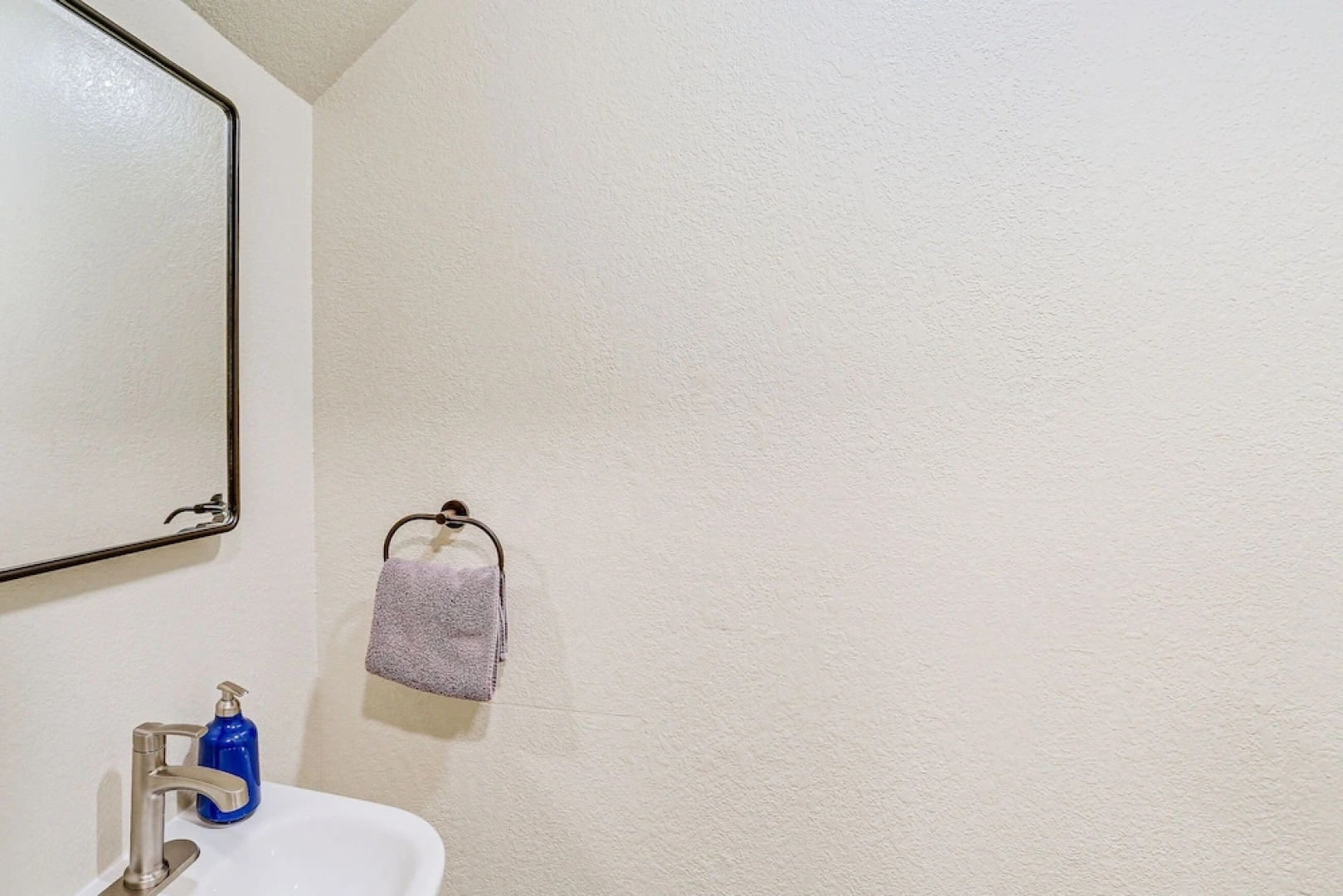 Airy Fortuna Apartment With Deck!