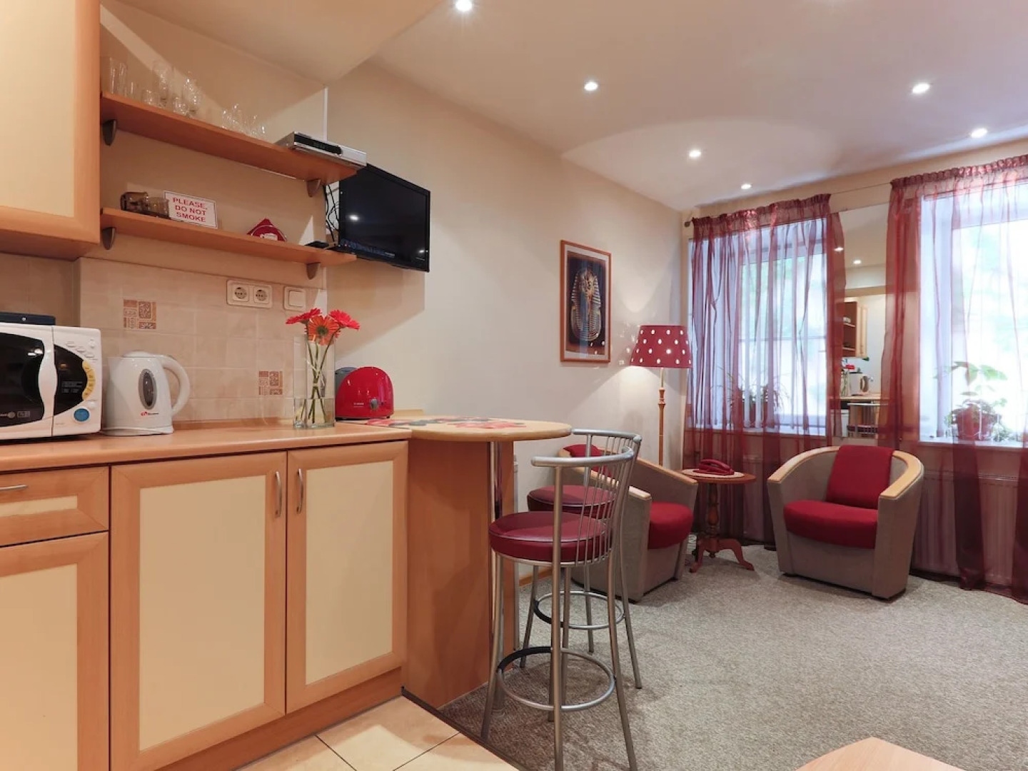 Ап-ты «Австрийский Дворик», Фурштатская, 45