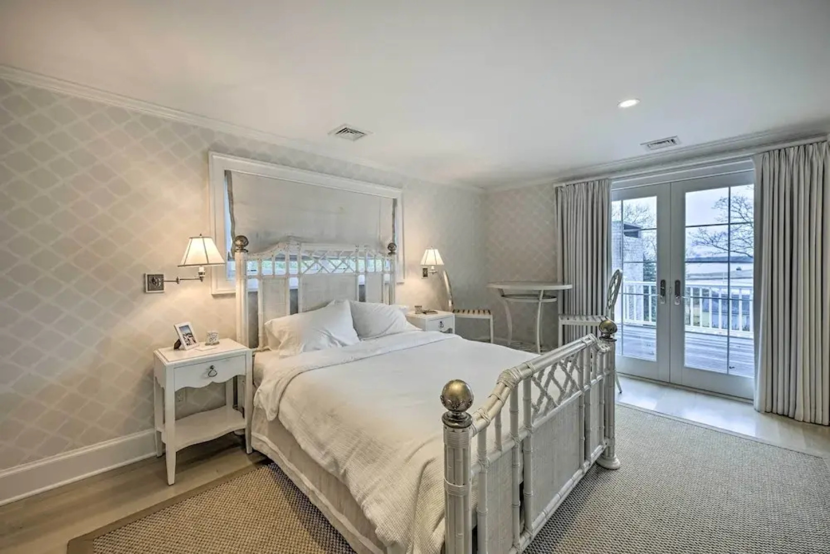 Shelter Island Retreat w/ Outdoor Pool!