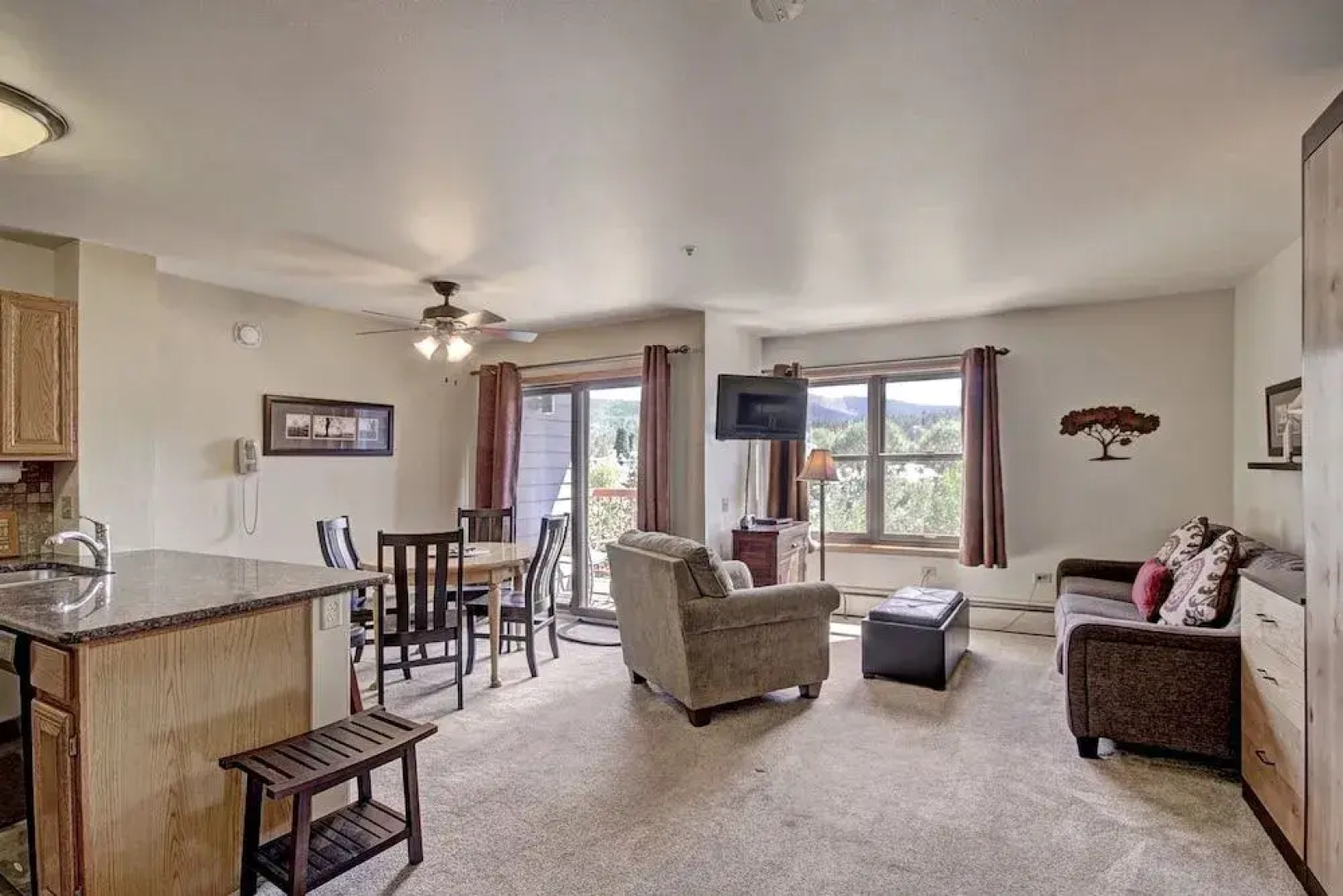 River Mtn Lodge E205