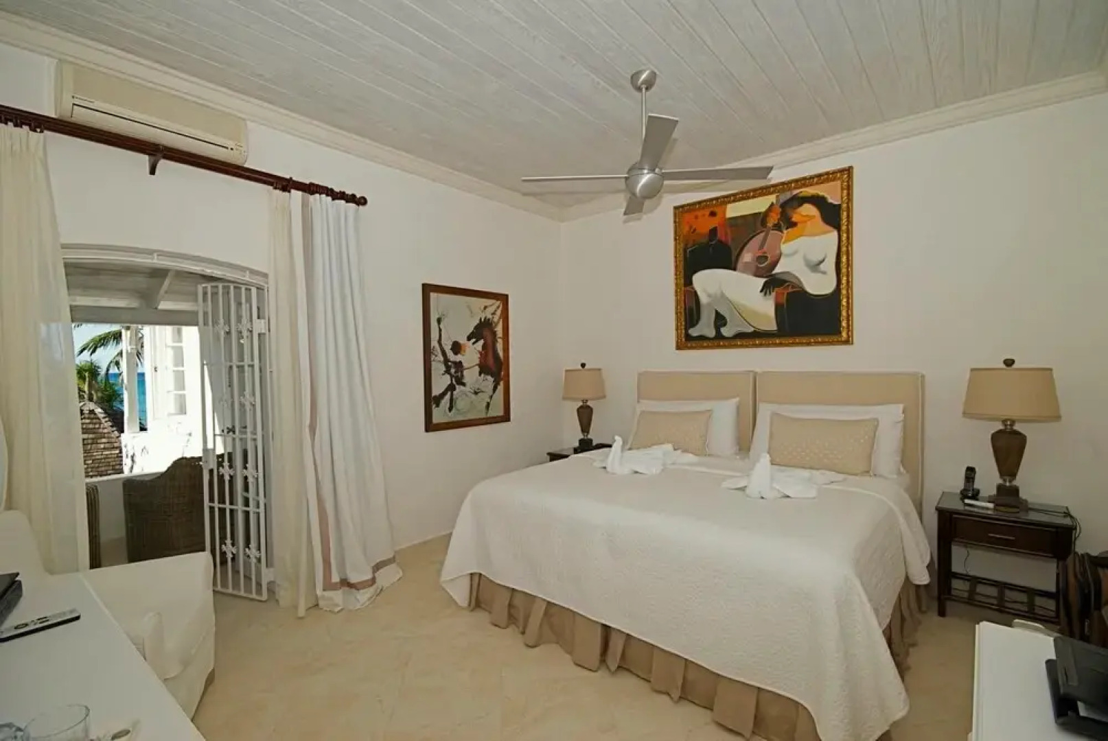 Emerald Beach 1 Solandra by Altman