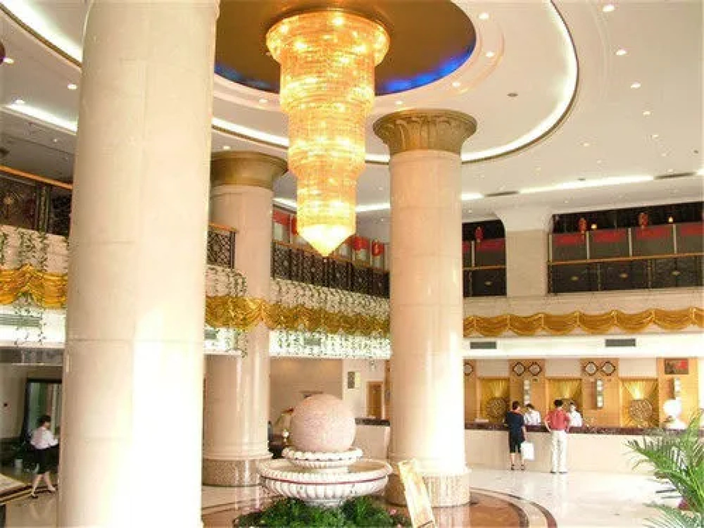 Sunny Hotel - Xinyang