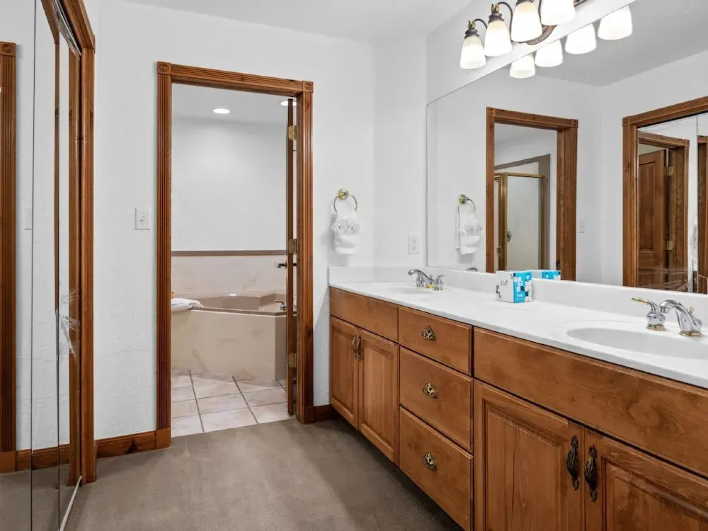 Adventure Hub~backcountry Skisnowmobilescuba Diving 734 3 Bedroom Townhouse