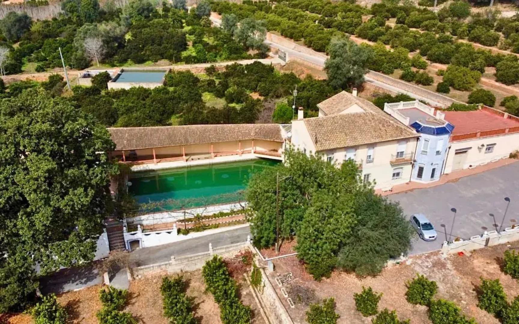 Complete, Spacious House, With Pool and Surrounded by Nature