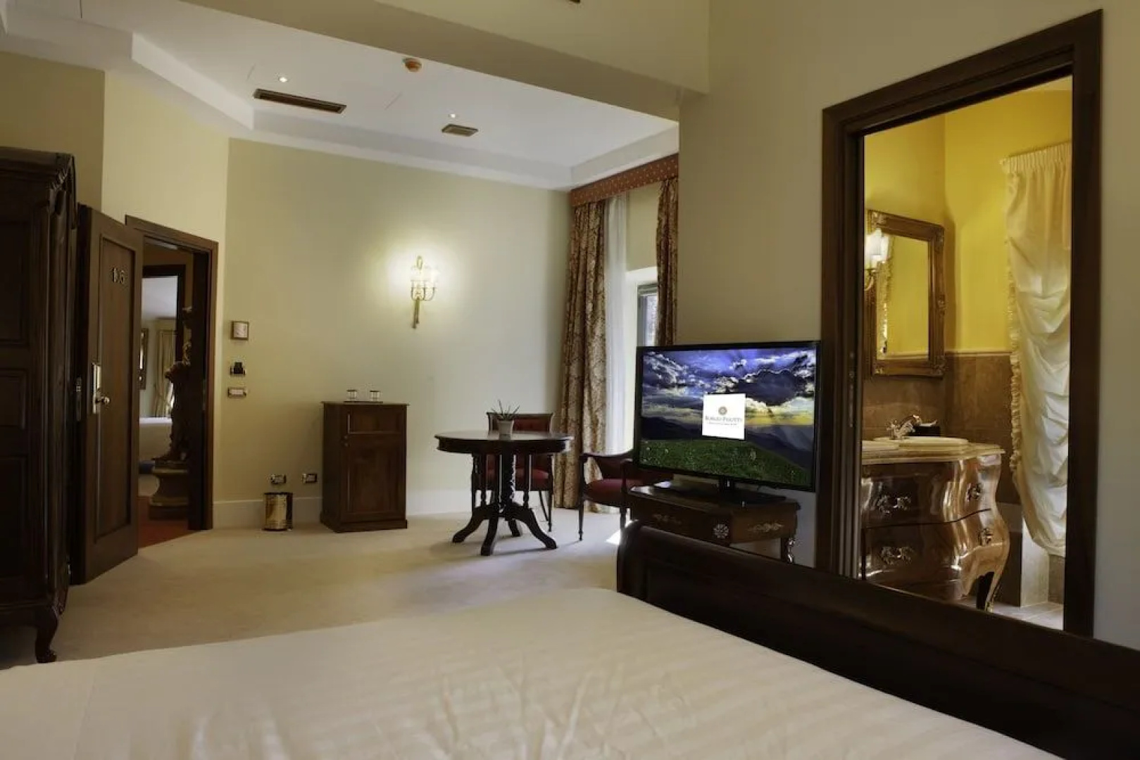 Borgo Pilotti Hotel & Restaurant