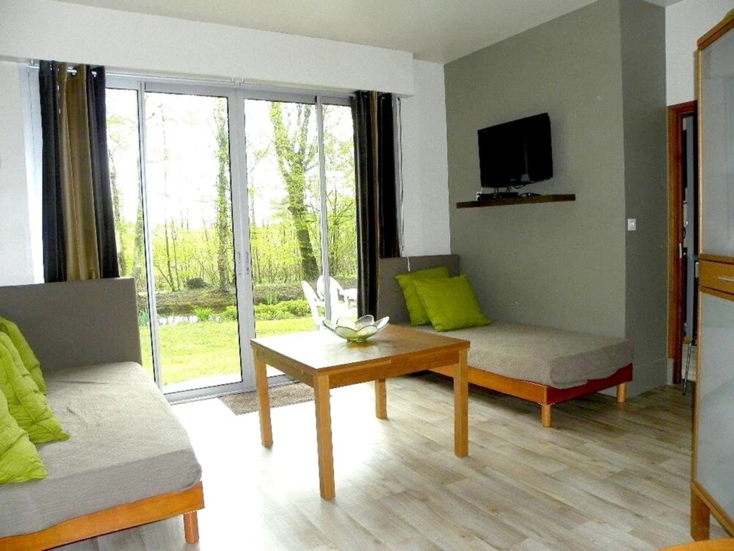 House With 4 Bedrooms in Villequier Aumont, With Enclosed Garden and W