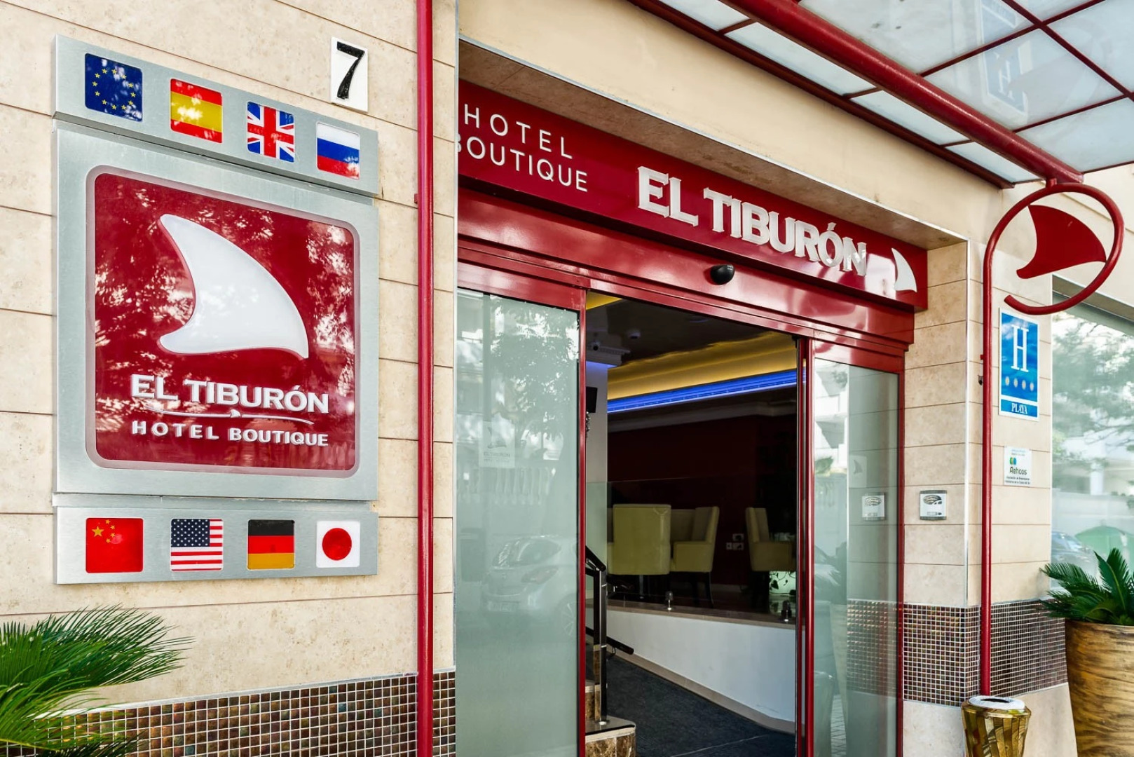 Отель Moon Dreams Torremolinos - Adults Recommended