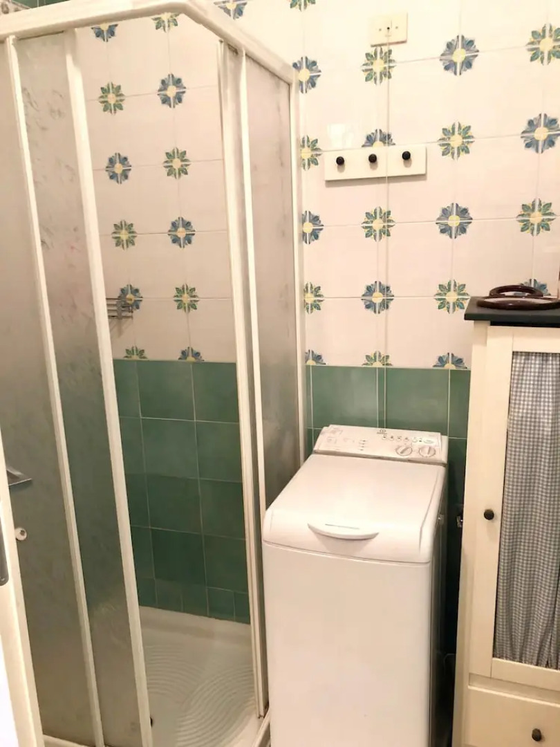 Leo Seaview Apartment