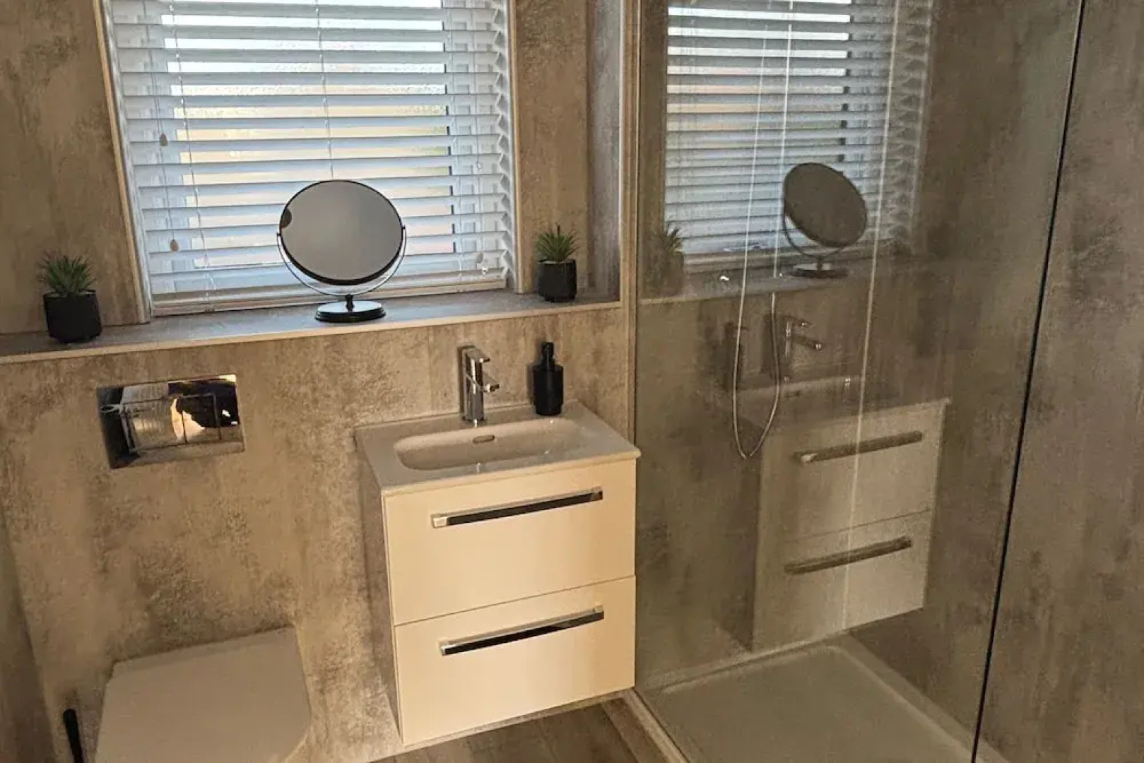 2 Bedroom, Cozy Coastal Retreat in Anstruther