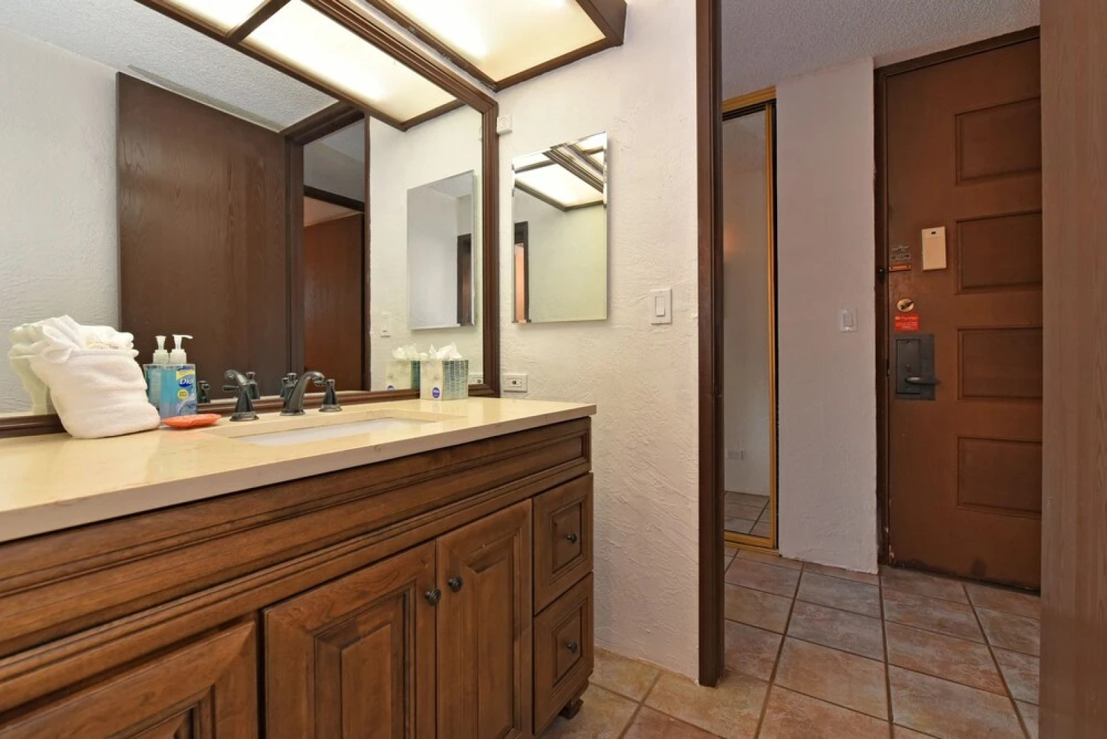 Papakea G301 by RedAwning