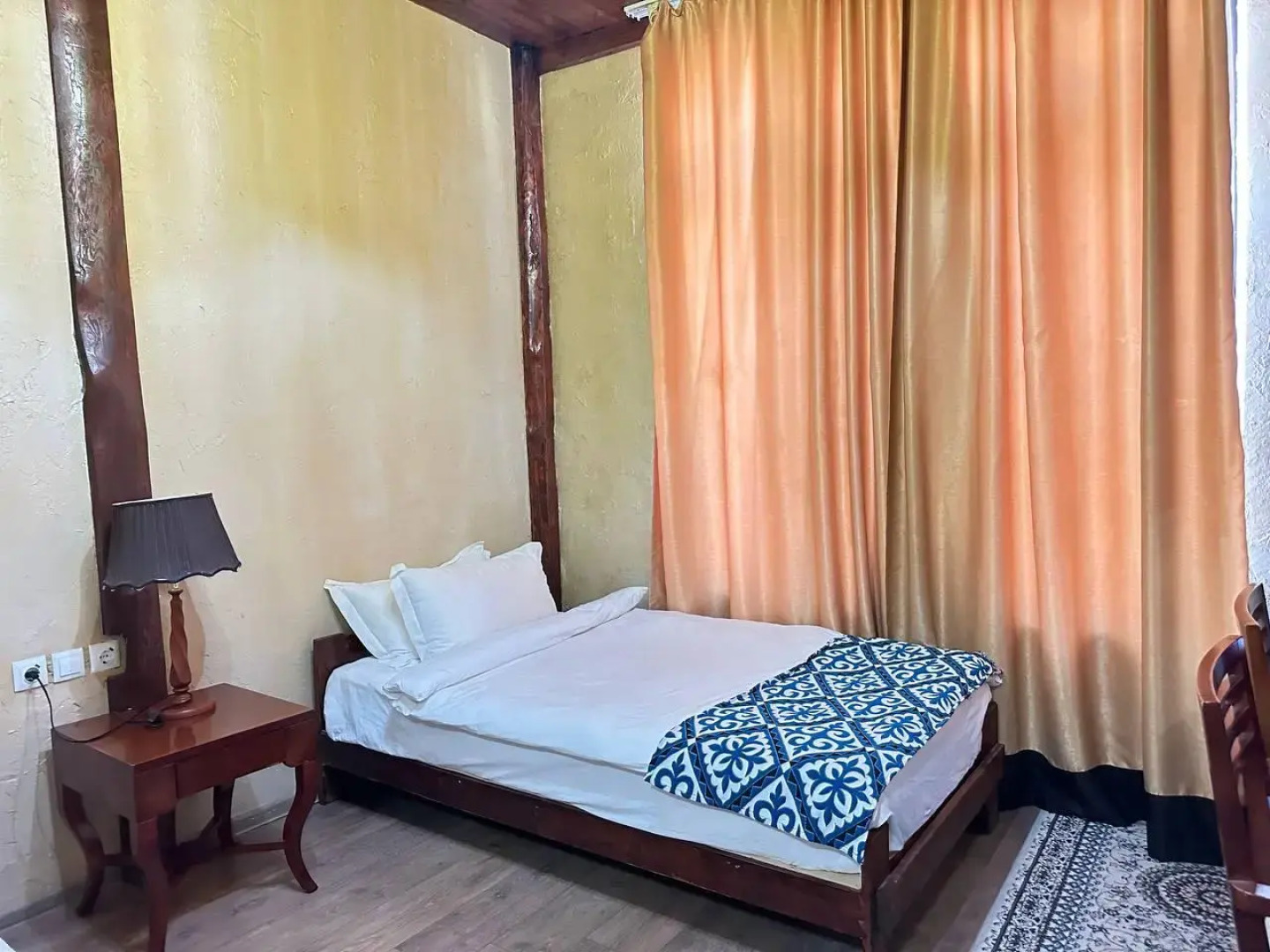 Sultan Kyzyl-Kia (Султан Кызыл-Кия)