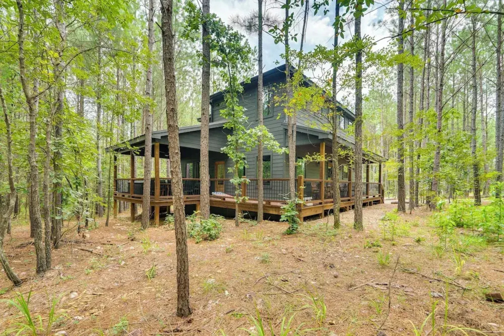 'sutton Ridge' Cabin Rental: Hot Tub & Swing Set!