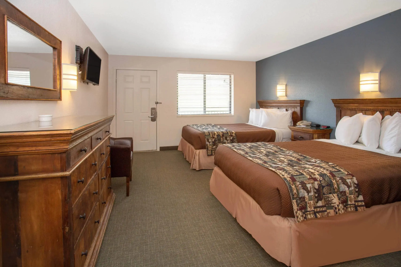 Travelodge by Wyndham Gardiner Yellowstone Park North