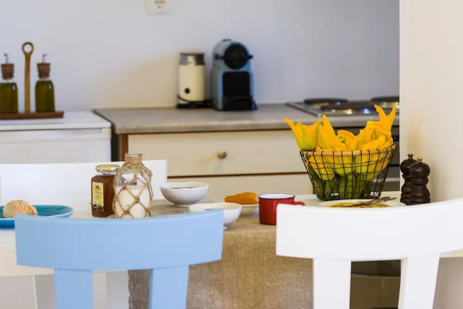 Mikro Livadi Special Lodges