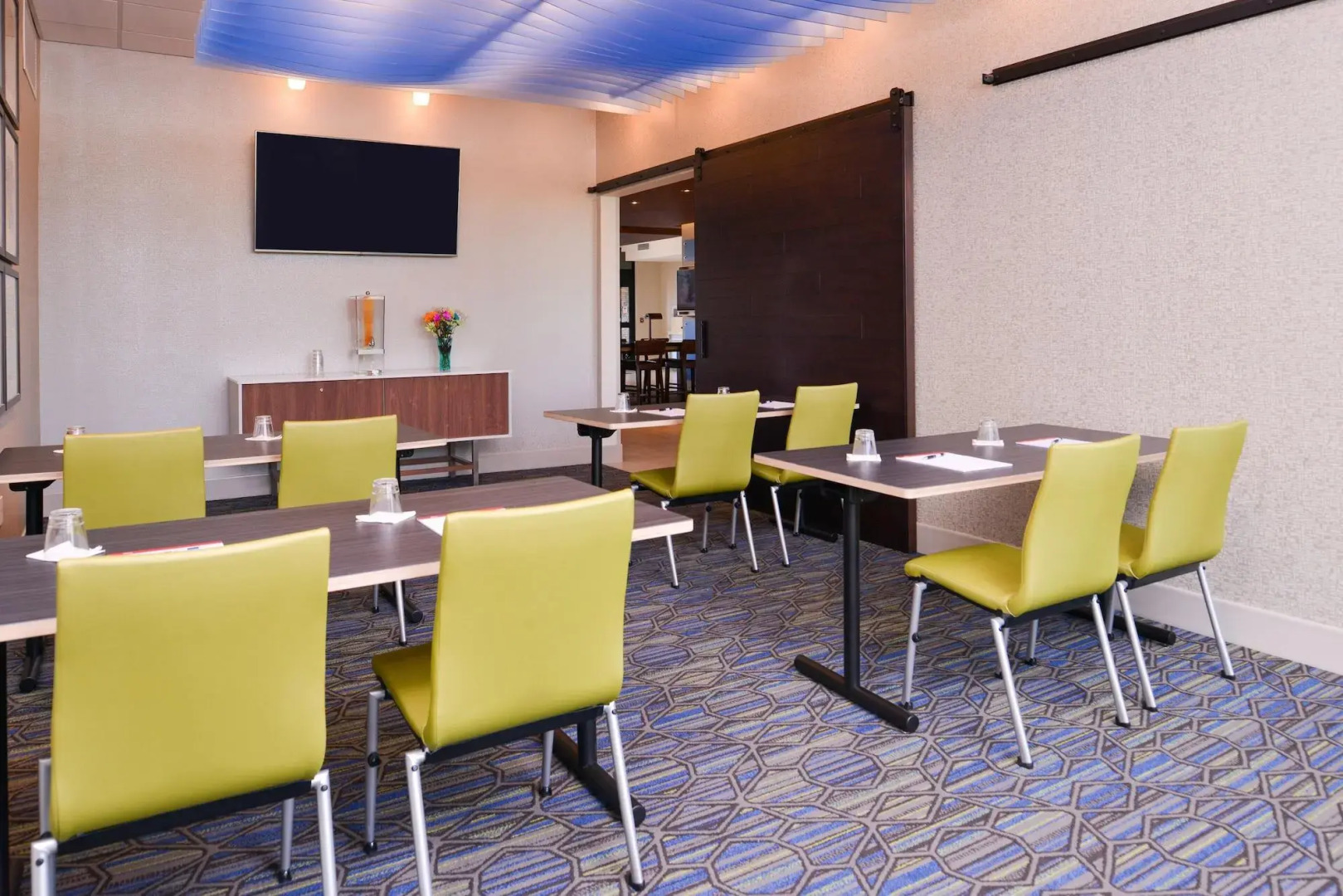 Holiday Inn Express & Suites Olathe West by IHG