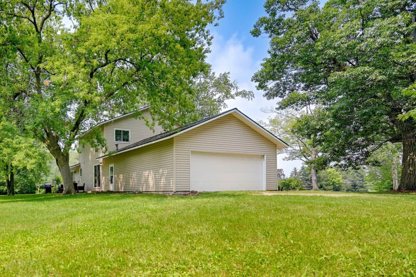 Stunning Au Gres Retreat w/ Grill < 1 Mi to Marina