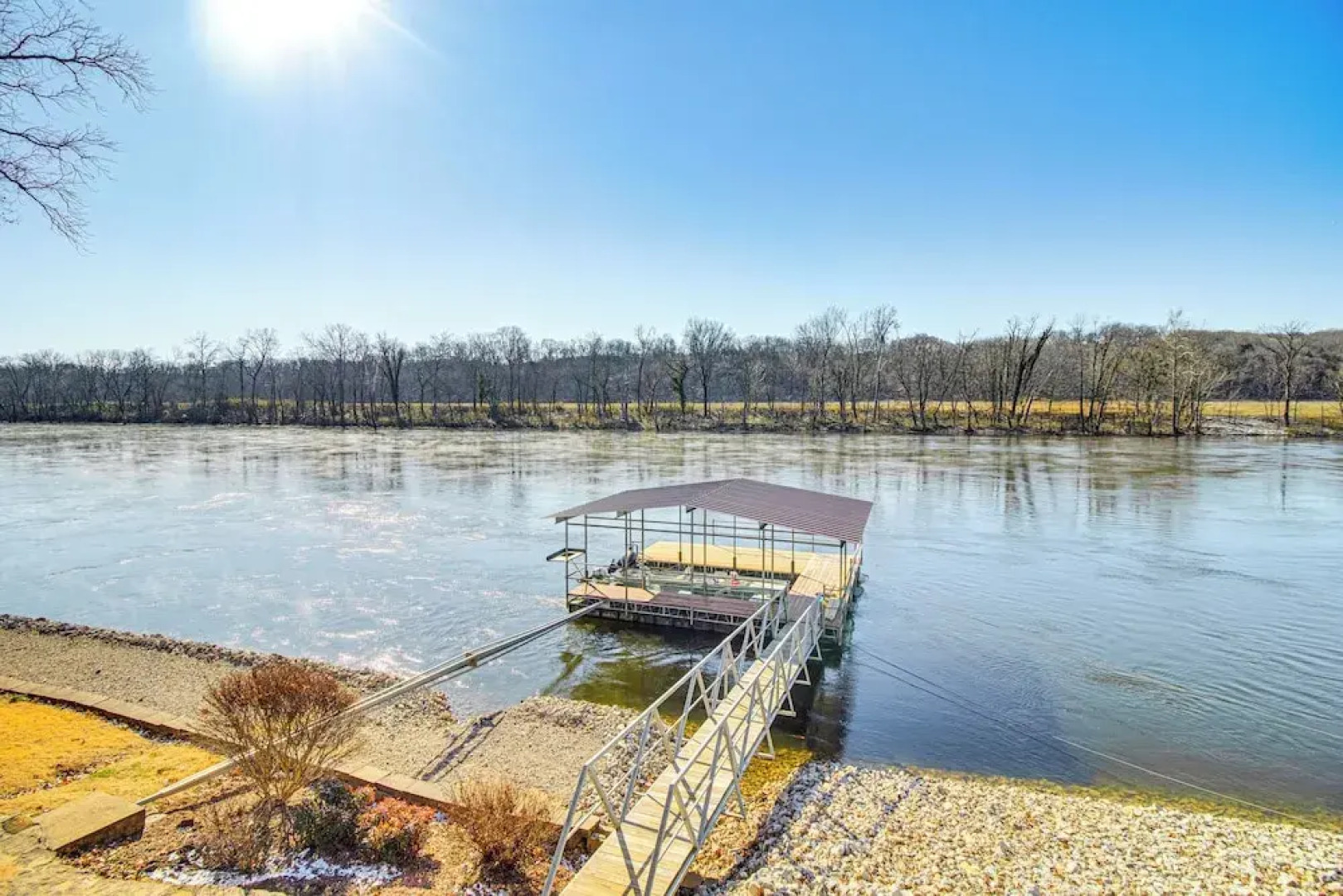 'fish House' w/ Deck, Fire Pit & River Views